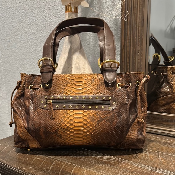 Handbags - Vintage Brown Python skin/Leather Handbag.‎ Suede interior.